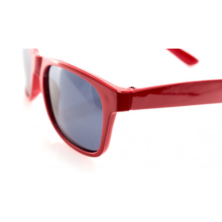 Lunettes de soleil enfant rouges avec sucette coeur et autocollant de graduation personnalisé