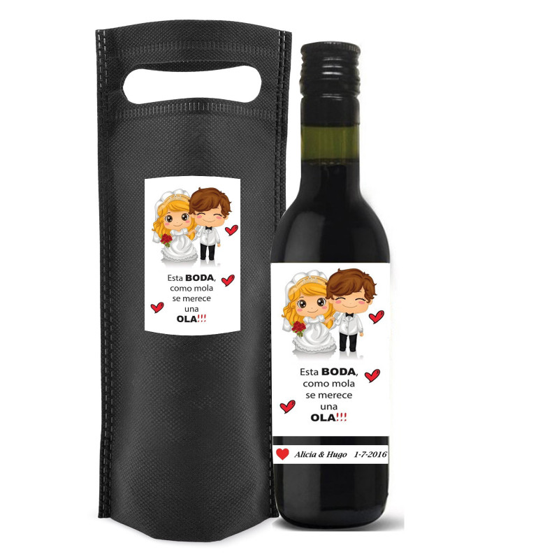 Bouteille de vin avec autocollants de mariage