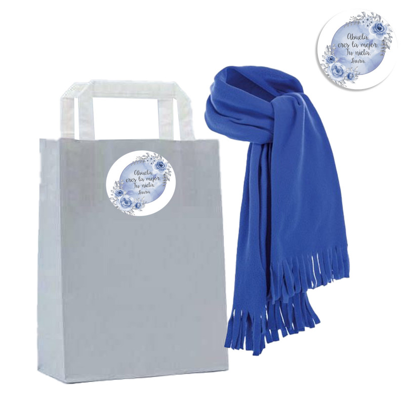 Foulard bleu dans un sac en papier gris personnalisé avec autocollant avec texte modifiable