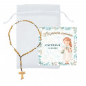 Chapelet en bois avec tau dans un sachet en organza blanc et carte de rappel de communion pour fille