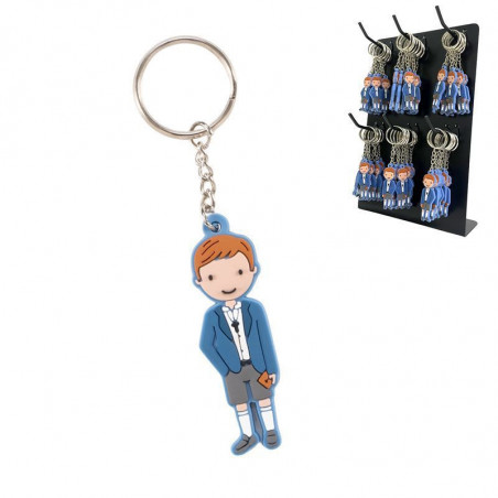 Porte clés communion garçon dans enveloppe kraft bleue personnalisée avec adhésif