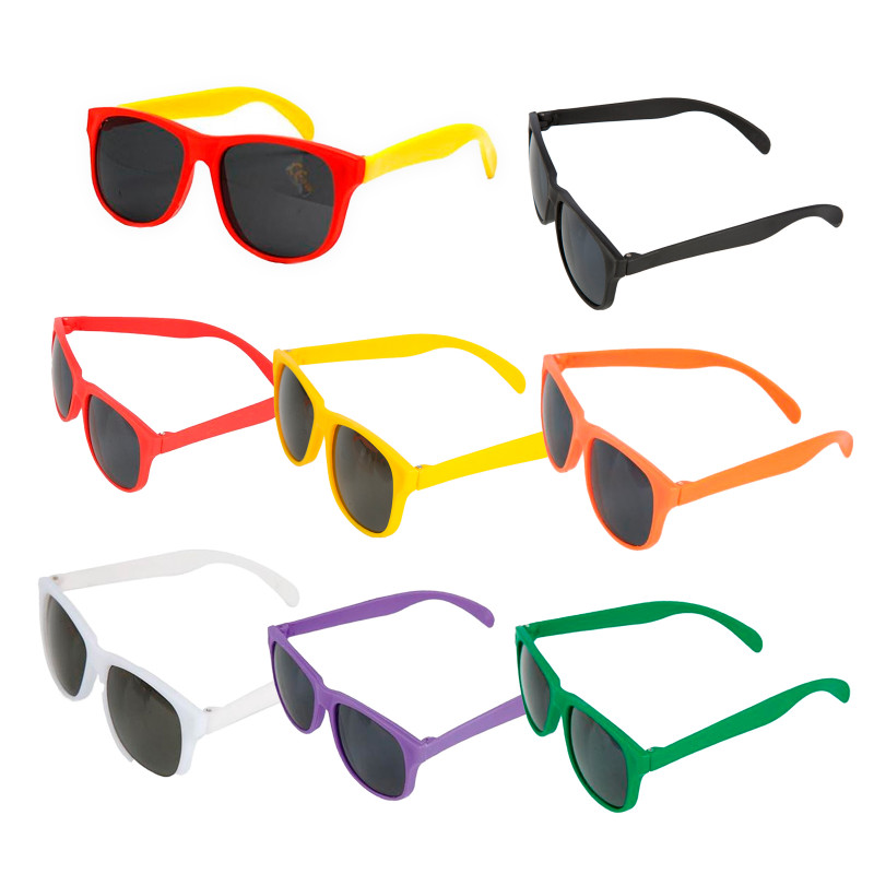 Lunettes de soleil avec montures de différentes couleurs à offrir en cadeau