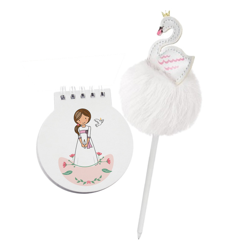 Carnet de communion fille stylo cygne avec pompon